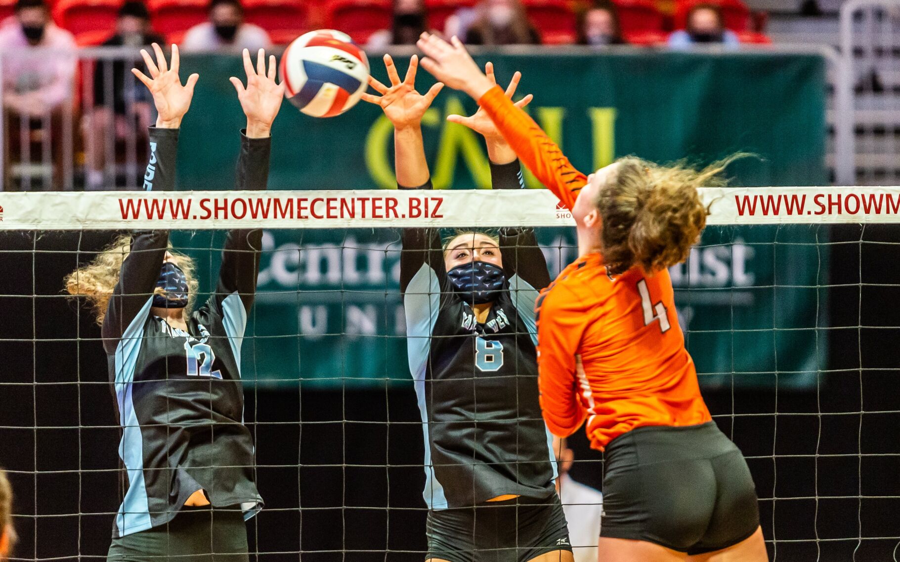 Parkway West vs. Platte County volleyball